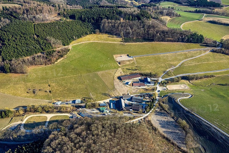 Aerial view, Icelandic horse stud Falkenegg, Richard Hufnagel, forest and hilly landscape, Melbecke, Lennestadt, Sauerland, North Rhine-Westphalia, Germany, DE, Europe, stud, aerial view, aerial photography, aerial photography, horses, equestrian sports, equestrian centre, equestrian sports, equestrian centre, riding stable, overview, bird's-eye view, overview