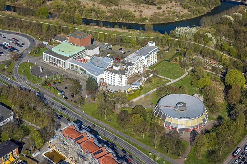 Aerial view, Heinz-Hilpert-Theater, Hansesaal, Ringhotel Am Stadtpark and Rundsporthalle, Lünen, Ruhr area, North Rhine-Westphalia, Germany, DE, Europe, events, culture, art, aerial photography, aerial photography, aerial photography, Münsterland, theatre, overview, events, venue, event location, event centre, bird's eye view, birds-eyes view, cultural use, overview