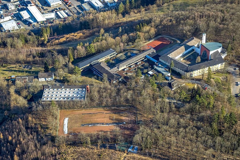 Aerial view, monastery church, Gymnasium Maria Königin, Altenhundem, Lennestadt, Sauerland, North Rhine-Westphalia, Germany, place of worship, education, educational institution, DE, Europe, religious community, place of worship, grammar school, holy place, church, parish, denomination, educational institute, aerial photograph, aerial photography, aerial photography, religion, religious site, school, overview, bird's-eye view, overview
