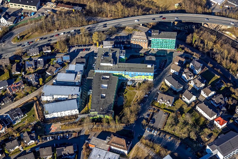 Aerial view, GFO Kliniken Südwestfalen - St. Josefs-Hospital Lennestadt Allgemeinkrankenhaus und Hospiz zur Heiligen Elisabeth e.V., Altenhundem, Lennestadt, Sauerland, North Rhine-Westphalia, Germany, education, educational institution, DE, Europe, healthcare, hospital, clinic, clinic centre, hospital, teaching institute, aerial view, aerial photography, aerial photography, medical facility, medical aid, school, overview, bird's eye view, birds-eyes view, overview, medical care