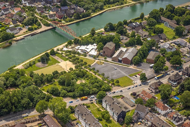 Aerial view, cultural park Unser Fritz, area former colliery Unser Fritz, artist colliery Unser Fritz 2/3, shaft 3, Steinmeister's beer garden - Oskar am Kanal, parrot bridge, Unser Fritz, Herne, Ruhr area, North Rhine-Westphalia, Germany, DE, Europe, aerial view, aerial photography, aerial photography, overview, bird's-eye view, overview, linksderA43, HernelinksderA43