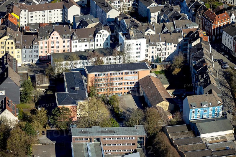 Aerial view, Ernst-Eversbusch-Schule Hauptschule und Realschule Haspe, Haspe, Hagen, Ruhr area, North Rhine-Westphalia, Germany