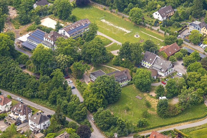 Aerial view, Beluga (sturgeon), roof with solar panels, Hattingen, Ruhr area, North Rhine-Westphalia, Germany, DE, Europe, photovoltaic, aerial view, aerial photography, aerial photography, photovoltaic plant, solar, solar plant, solar roof, solar energy, solar panels, solar park, solar power plant, overview, bird's eye view, birds-eyes view, overview