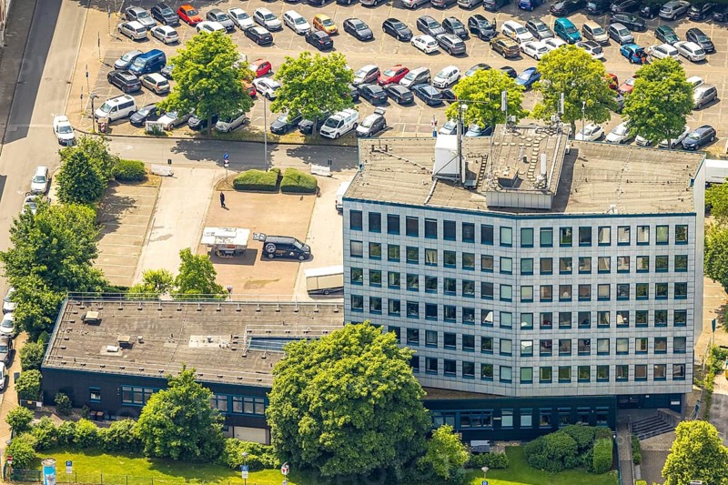Aerial photo, tax office and car park, Hattingen, Ruhr area, North Rhine-Westphalia, Germany, authority, DE, Europe, tax office, aerial photo, aerial photography, aerial photography, overview, bird's-eye view, birds-eyes view, overview