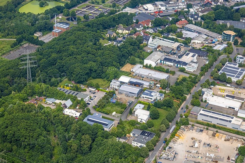 Aerial view, commercial area Beuler Höhe, Rosenthal, Hattingen, Ruhr area, North Rhine-Westphalia, Germany, cars, DE, development, Europe, vehicles, areas, buildings, terrain, commercial, commercial enterprises, commercial area, commercial property, commercial park, commercial site, commercial use, large car park, hundreds of cars, industry, industrial area, industrial site, infrastructure, aerial view, aerial photography, aerial photography, Nierenhofer Straße, car park, police, police station, region, urban development, urban planning, streets, structure, urban, overview, urban, bird's-eye view, birds-eyes view, former O&K site, planned urban quarter, modern use, overview, overview, public services