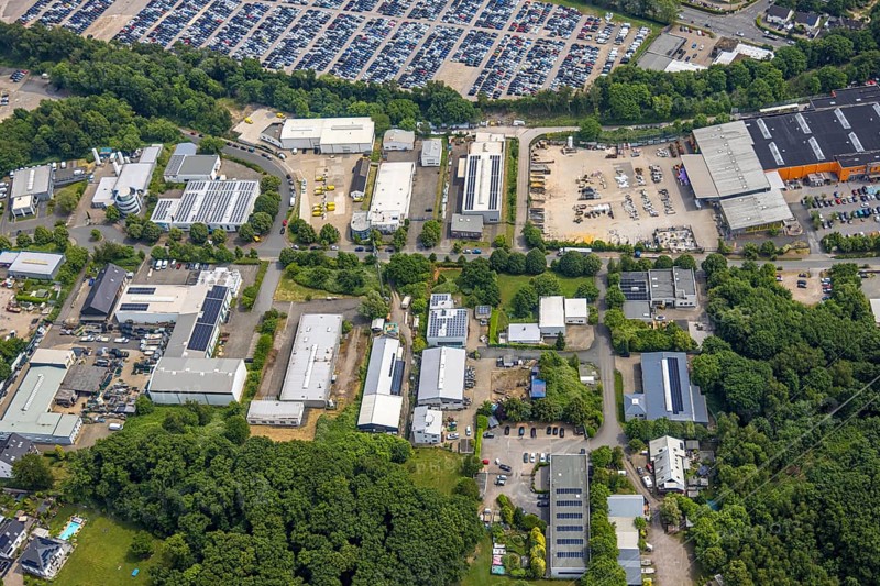 Aerial view, commercial area Beuler Höhe and commercial area Nierenhofer Straße, former O&K site for planned city quarter, currently large car park with hundreds of cars, Hattingen police station, Rosenthal, Hattingen, Ruhr area, North Rhine-Westphalia, Germany, cars, DE, development, Europe, vehicles, areas, buildings, site, commercial, commercial enterprises, commercial area, commercial property, commercial park, commercial site, commercial use, large car park, hundreds of cars, industry, industrial area, industrial site, infrastructure, aerial view, aerial photography, aerial photography, Nierenhofer Straße, car park, police, police station, region, urban development, urban planning, streets, structure, urban, overview, urban, bird's-eye view, former O&K site, planned urban quarter, modern use, overview, overview, public services
