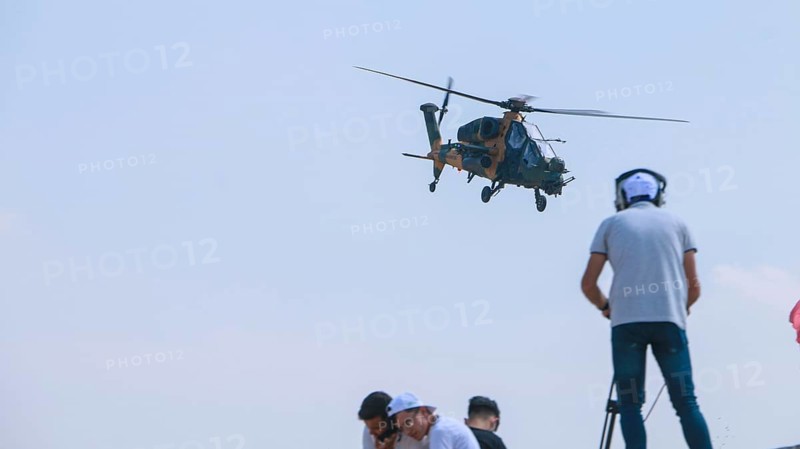 Turkish Air Force helicopters and fighter jets perform aerobatic maneuvers during Teknofest aerospace and technology festival. Gaziantep, Türkiye. September 24, 2020, Gaziantep, Gaziantep, Türkiye