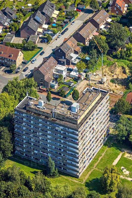 Aerial view, problem high-rise building Steinstraße and construction site new development area, Butendorf, Gladbeck, Ruhr area, North Rhine-Westphalia, Germany
