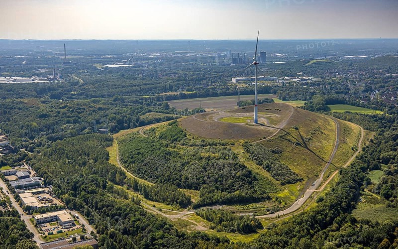 Aerial view, Mottbruchhalde with wind turbine and distant view, Brauck, Gladbeck, Ruhr area, North Rhine-Westphalia, Germany