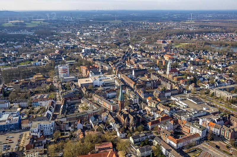 Aerial view, city centre with town hall, savings bank tower block and shopping centre, St. Lamberti Catholic Church and Christuskirche Protestant Church, distant view, Gladbeck, Ruhr area, North Rhine-Westphalia, Germany