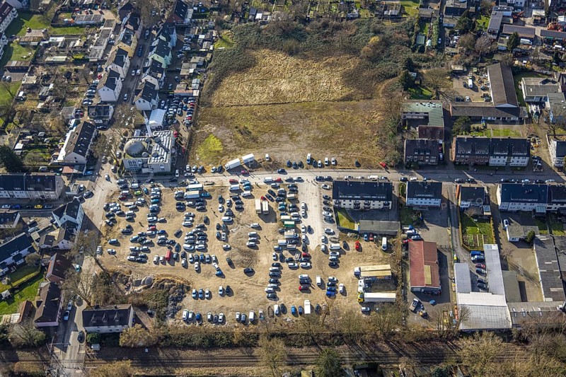 Aerial view, Mosque DITIB- Turkish Islamic Community of Gladbeck, Wielandstraße corner Bramsfeld, former site of furniture store Tacke, car park, Butendorf, Gladbeck, Ruhr area, North Rhine-Westphalia, Germany