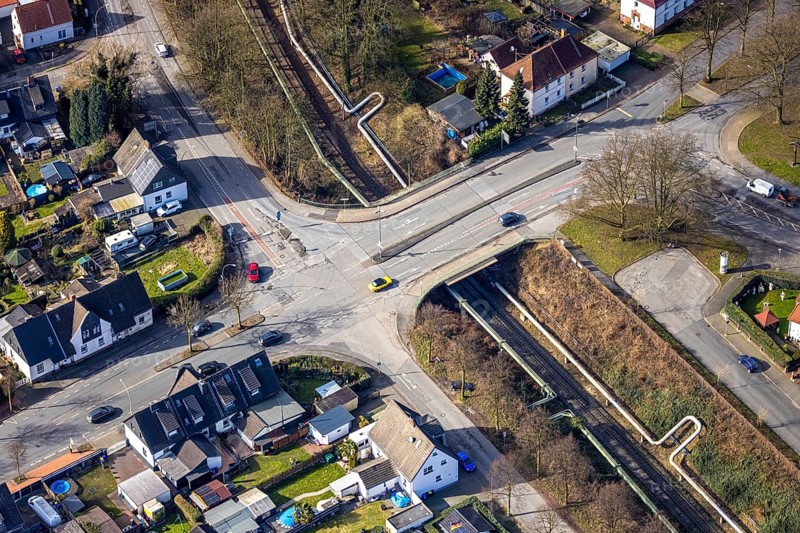 Aerial view, bridge Arenbergstraße over pipelines and railway line, road traffic, Rentfort, Gladbeck, Ruhr area, North Rhine-Westphalia, Germany