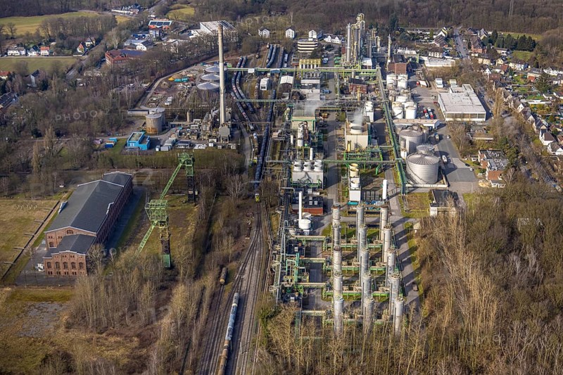 Aerial view, Zweckel machine hall and two headframes, Ineos Phenol chemical plant, Zweckel, Gladbeck, Ruhr area, North Rhine-Westphalia, Germany