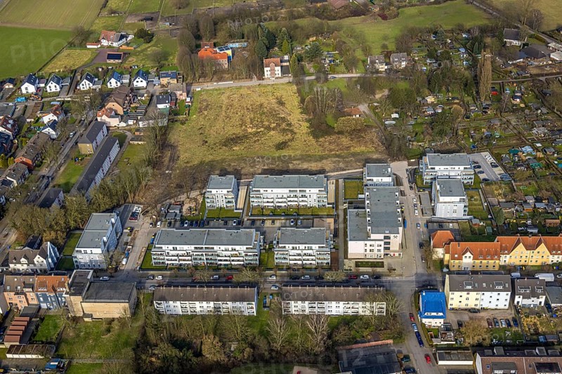 Aerial view, new housing estate Schlägelstrasse and Eisenstrasse, meadow area, Zweckel, Gladbeck, Ruhr area, North Rhine-Westphalia, Germany