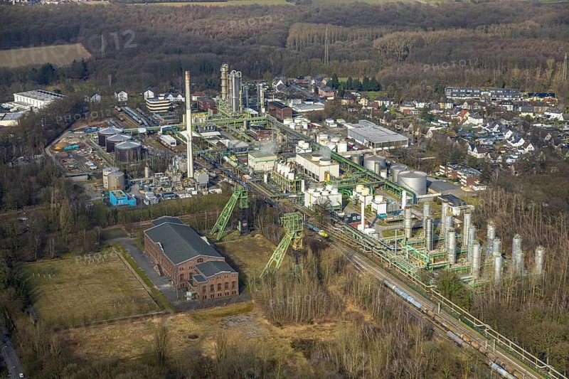 Aerial view, Zweckel machine hall and two headframes, Ineos Phenol chemical plant, Zweckel, Gladbeck, Ruhr area, North Rhine-Westphalia, Germany