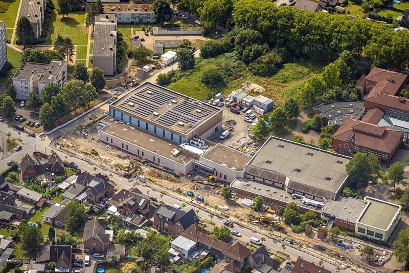 Aerial view, Ski and Athletics Club Bockum-Hövel e.V. (SLC), Gebrüder-Grimm-Grundschule, Bockum-Hövel, Hamm, Ruhr area, North Rhine-Westphalia, Germany