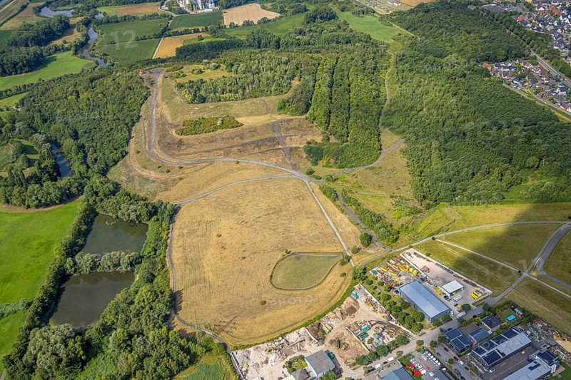 Aerial view, Radbod spoil tip with spoil tip sign, spoil tip, Bockum-Hövel, Hamm, Ruhr area, North Rhine-Westphalia, Germany