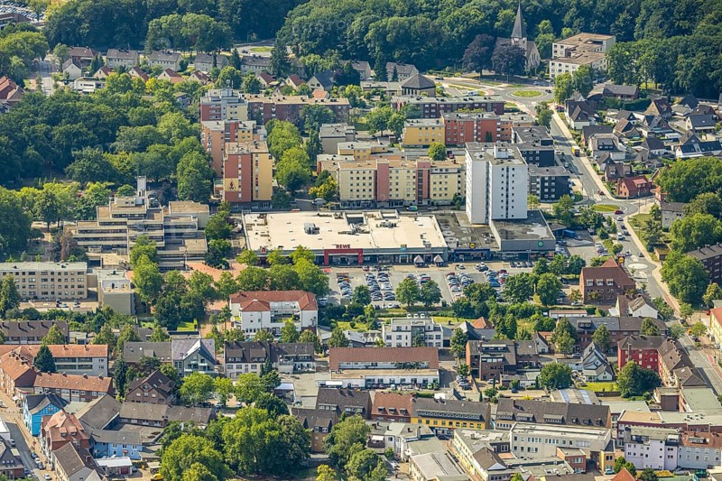 Aerial view, town hall centre and car parks, Bürgeramt Terrassenhaus with Höveler Markt, high-rise housing estate, Bockum-Hövel, Hamm, Ruhr area, North Rhine-Westphalia, Germany