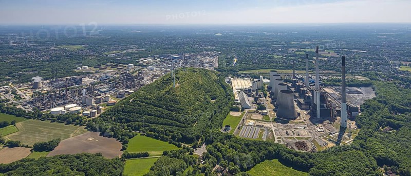 Aerial view, Scholven power station and new combined cycle gas and steam turbine power station, Oberscholven waste rock pile wind farm and Ruhr Öl Raffinerie Scholven refinery, Scholven, Gelsenkirchen, Ruhr area, North Rhine-Westphalia, Germany