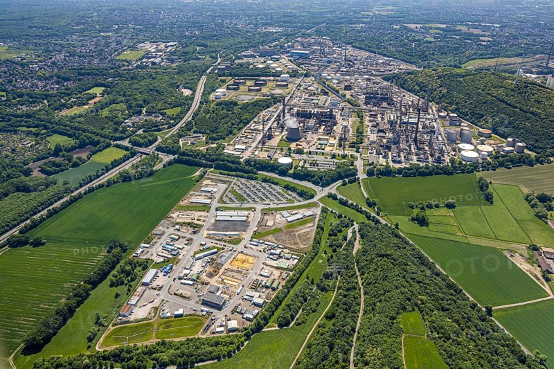 Aerial view, Ruhr Oil Refinery Scholven with BP Scholven North Extension, Scholven, Gelsenkirchen, Ruhr Area, North Rhine-Westphalia, Germany