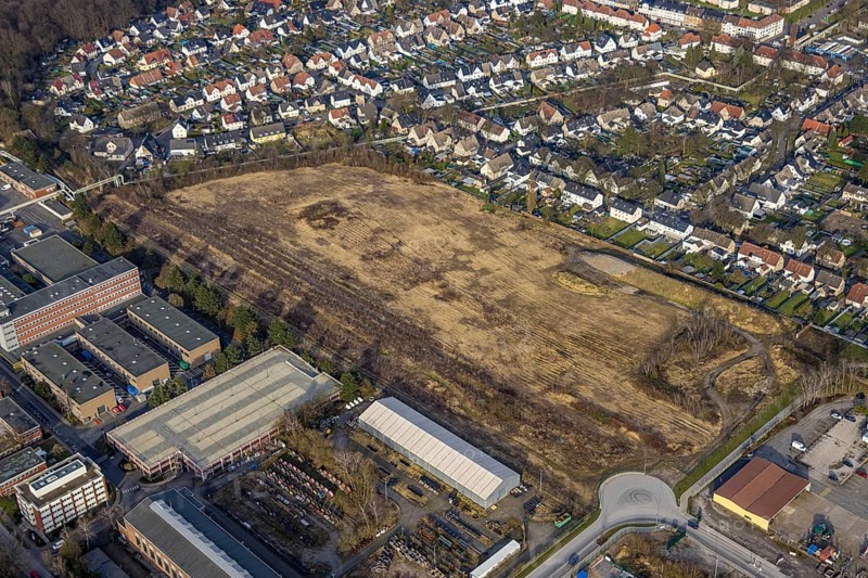 Aerial view, large brownfield site of the former Bergmannsglück colliery at Gartenstadt Körnerstraße, Hassel, Gelsenkirchen, Ruhr area, North Rhine-Westphalia, Germany