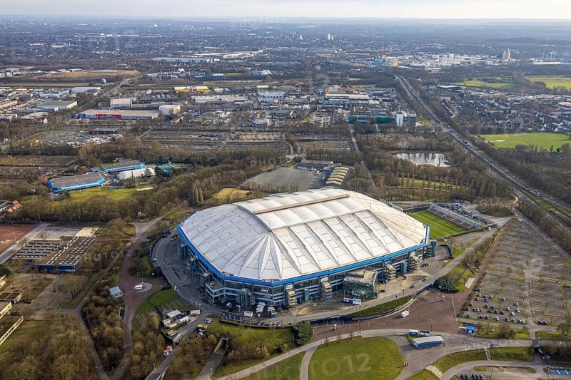 Aerial view, Bundesliga stadium Veltins-Arena of FC Schalke 04, also Arena AufSchalke football stadium, Berger Feld, Erle, Gelsenkirchen, Ruhr area, North Rhine-Westphalia, Germany