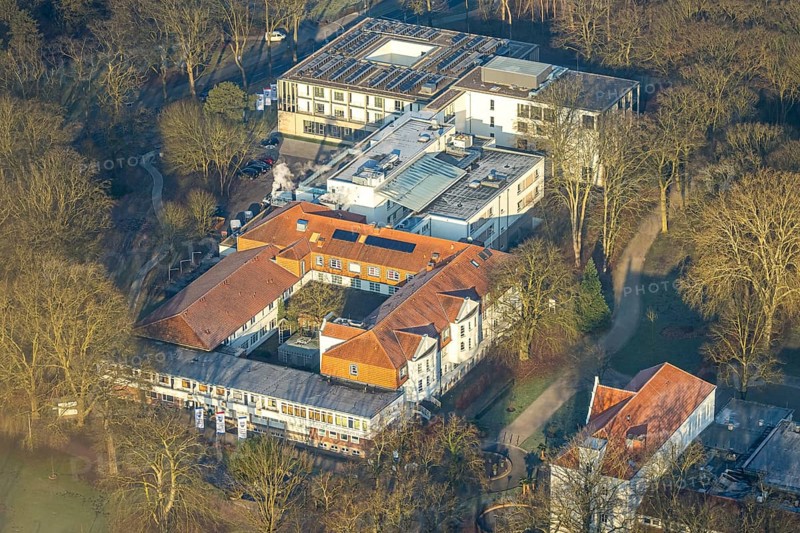 Aerial view, Clinic for Manual Therapy, MVZ Prof. Dr Uhlenbrock and Partner Radiology, Hamm spa garden site, Uentrop, Hamm, Ruhr area, North Rhine-Westphalia, Germany