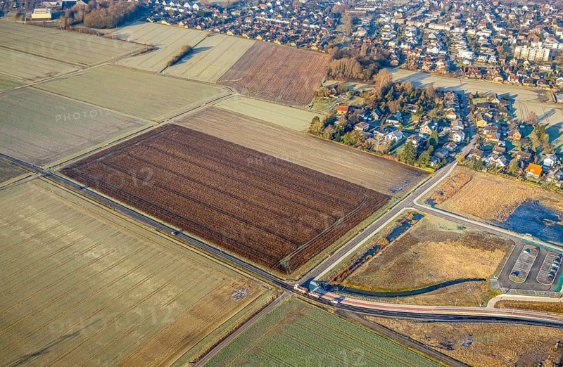 Aerial view, Südfeldweg connection to Westtünnen railway station, meadows and fields with rectangular pattern, district of Rhynern, possible building area Dierhagenweg, Hamm, Ruhr area, North Rhine-Westphalia, Germany