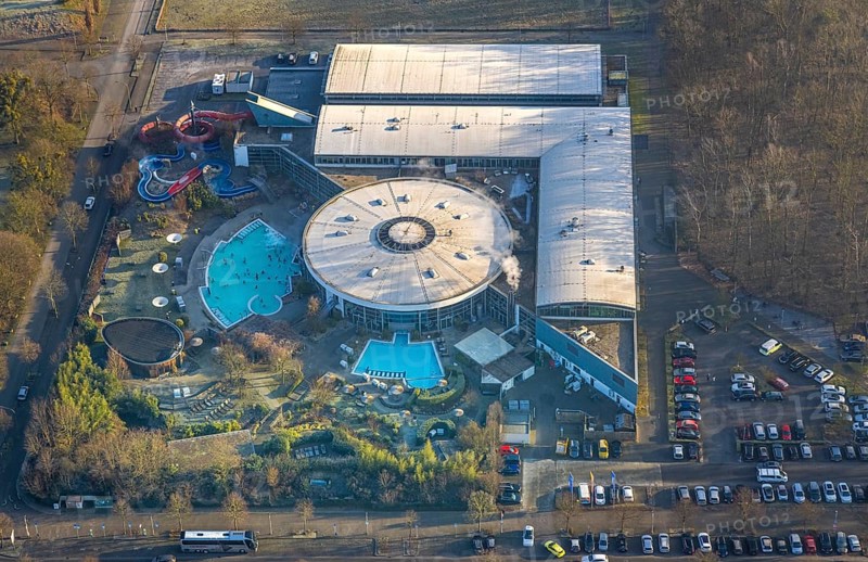 Aerial view, Maximare adventure pool with indoor and outdoor pools, slides, aqua fitness facilities, saunas and treatments, East, Hamm, Ruhr area, North Rhine-Westphalia, Germany