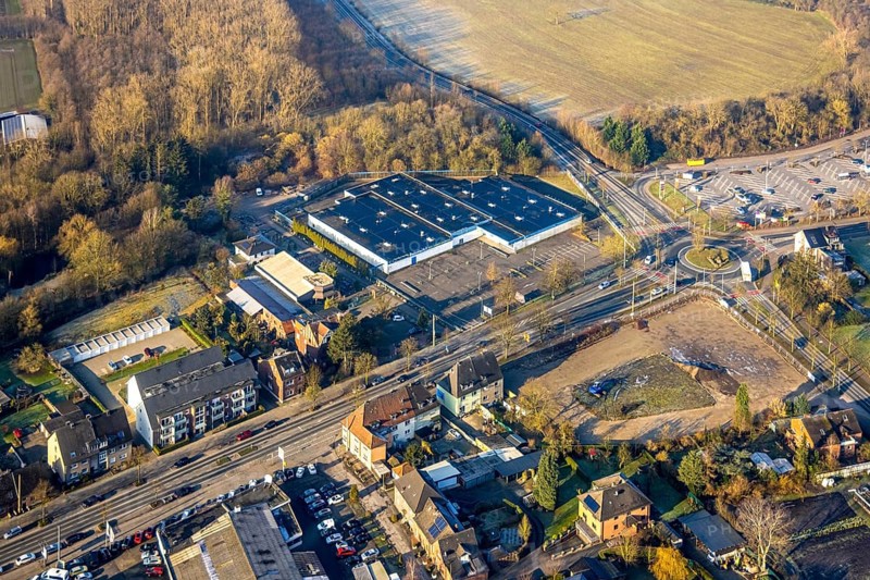 Aerial view, Münsterstraße Bundesstraße B63 at the Sachsenring roundabout, former Praktiker DIY store and open space opposite, Heessen district, Hamm, Ruhr area, North Rhine-Westphalia, Germany