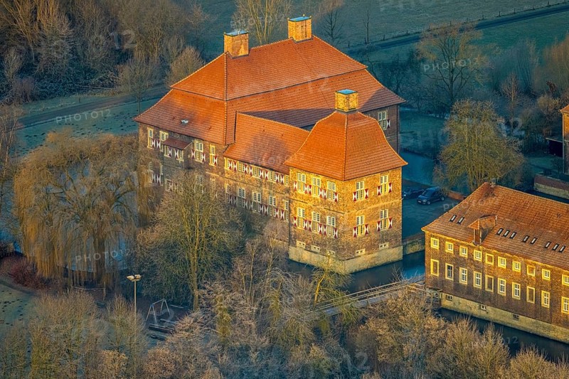 Aerial view, Schloss Oberwerries moated castle in the Lippe floodplains, educational centre and meeting place, Heessen district, Hamm, Ruhr area, North Rhine-Westphalia, Germany