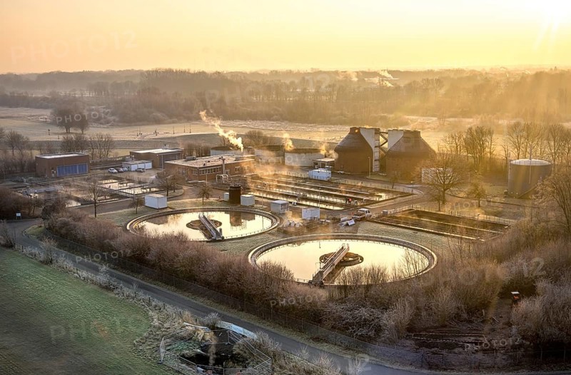 Aerial view, winter sewage treatment plant Hamm Mattenbecke, Münsterstraße, district Heessen, centre, Hamm, Ruhr area, North Rhine-Westphalia, Germany