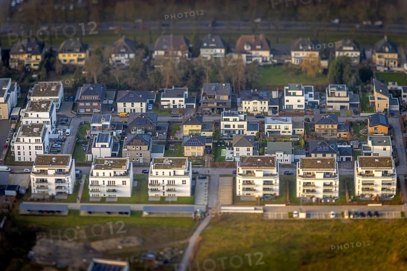 ATTENTION Photos with partial blurring created by tilt technique on the lens side, aerial view, housing estate Paracelsuskarree, centre, Hamm, Ruhr area, North Rhine-Westphalia, Germany