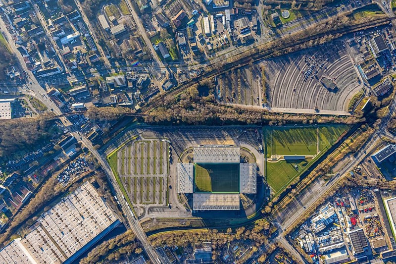 Aerial view, football stadium at the Hafenstraße of the club Rot-Weiß Essen, 3rd Bundesliga, Essen-Borbeck, stands, Essen, Ruhr area, North Rhine-Westphalia, Germany