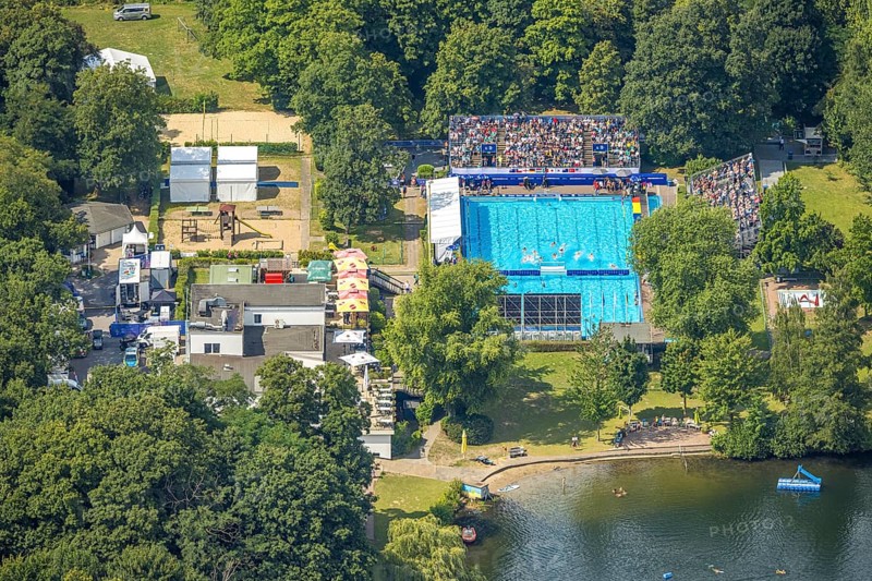 Aerial view, sports park with outdoor swimming pool swimming stadium ASC Dusiburg at Kruppstraße, water polo competition with spectators on stands, World Student Games FISU World University Games 2025, Rhine-Ruhr 2025, Neudorf, Duisburg, Ruhr area, North Rhine-Westphalia, Germany, bathing establishment, bathing resort, DE, Europe, outdoor swimming pool, aerial view, aerial photography, aerial photography, swimming pool, swimming pool, sports, overview, bird's eye view, birds-eyes view, overview