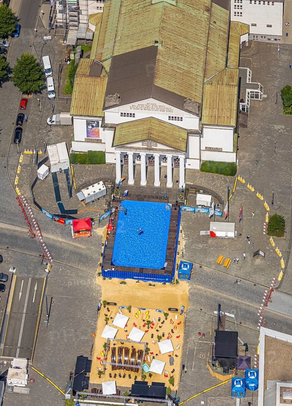 Aerial view, swimming pool in front of the municipal theatre, sandy area for gastronomy, old town, Duisburg, Ruhr area, North Rhine-Westphalia, Germany