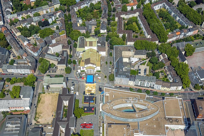 Aerial view, swimming pool in front of the municipal theatre, sandy area for gastronomy, City Palais, Altstadt, Duisburg, Ruhr area, North Rhine-Westphalia, Germany