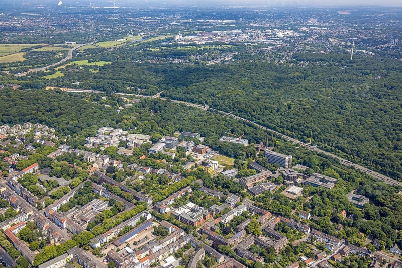 Aerial view, general view of the University of Duisburg-Essen, Duisburg campus, construction site and new building Carl-Benz-Straße, A3 motorway and city forest, Neudorf-Nord, Duisburg, Ruhr area, North Rhine-Westphalia, Germany