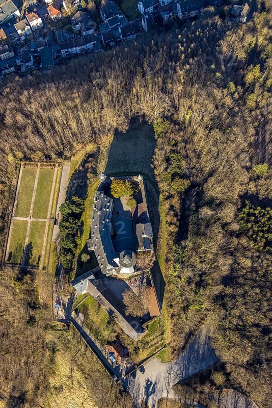 Aerial view, Hohenlimburg Castle and castle park, vertical view, Hohenlimburg, Hagen, Ruhr area, North Rhine-Westphalia, Germany