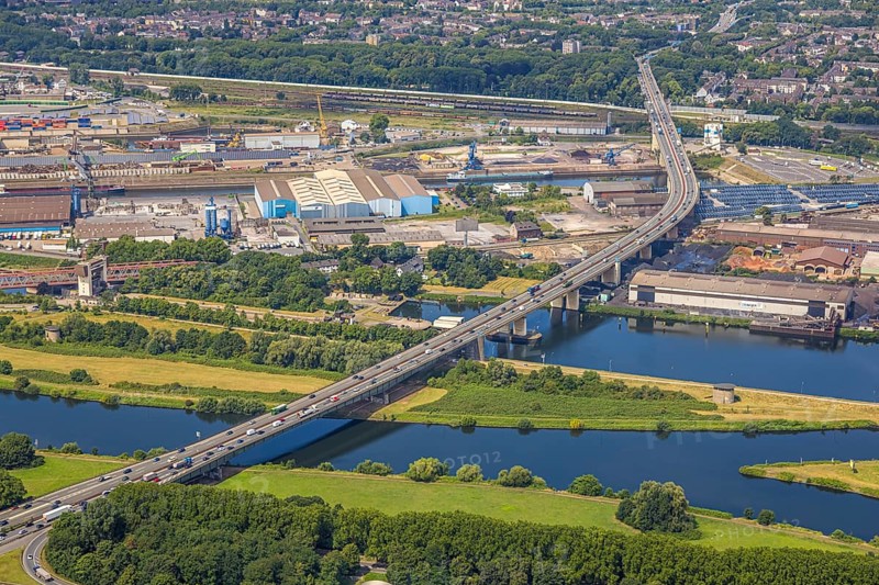 Aerial view, Berlin bridge of the A59 motorway over the Ruhr river and Rhine-Herne canal at the port of Duisburg, Duissern, Duisburg, Ruhr area, North Rhine-Westphalia, Germany