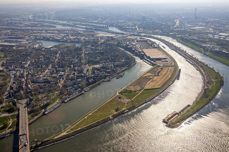 Aerial view, duisport harbour Duisburg, district Ruhrort, Vinckekanal forwarding island and Mercatorinsel, river Ruhr Ruhr estuary and river Rhine with Friedrich-Ebert-Bridge, Ruhrort, Duisburg, Ruhr area, North Rhine-Westphalia, Germany