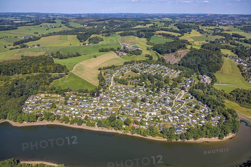 Aerial view, Lambacher Höhe campsite and mobile home site at the Lingesetalsperre, Linge, Marienheide, Sauerland, North Rhine-Westphalia, Germany, camping, camping site, campsite, DE, Europe, leisure, hobby, Kierspe, aerial view, aerial photography, aerial photography, Ruhr area, reservoir, overview, bird's eye view, forest area, birds-eyes view, overview