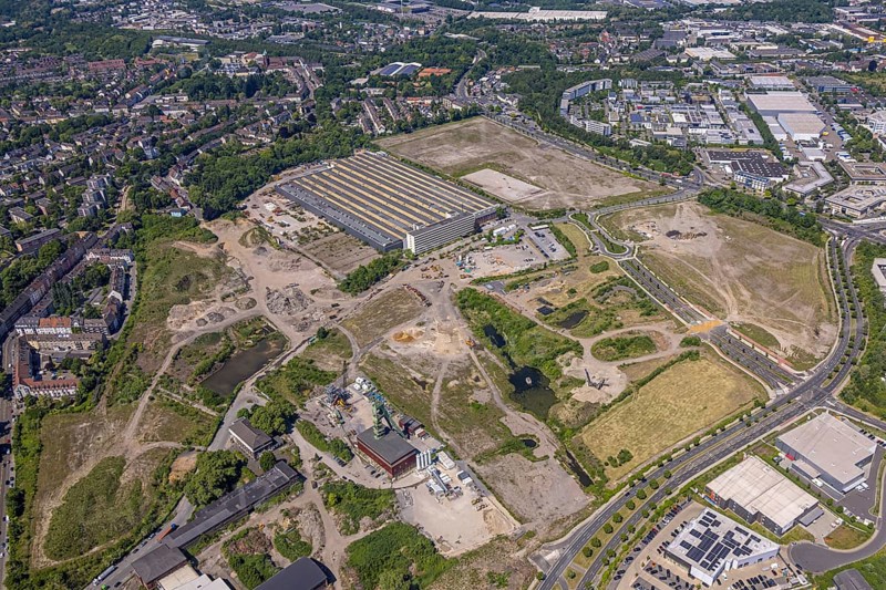 Aerial view, new construction area Stadtquartier Essen 51, Helenenstraße, Berthold-Beitz-Boulevard, former Amalie shaft with winding tower, Nordviertel, Essen, Ruhr area, North Rhine-Westphalia, Germany