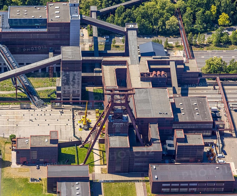 Aerial view, Zollverein factory swimming pool, Gelsenkirchener Straße, outdoor pool, Stoppenberg, Essen, Ruhr area, North Rhine-Westphalia, Germany