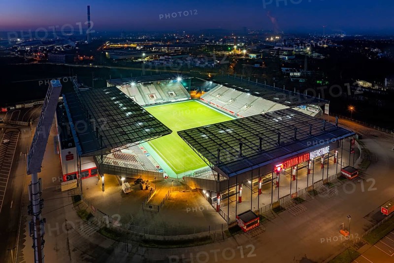 Aerial view, football stadium at the Hafenstraße of the club Rot-Weiß Essen, 3rd Bundesliga, Essen-Borbeck, stands, Essen, Ruhr area, North Rhine-Westphalia, Germany Copyright: Blossey Mantler