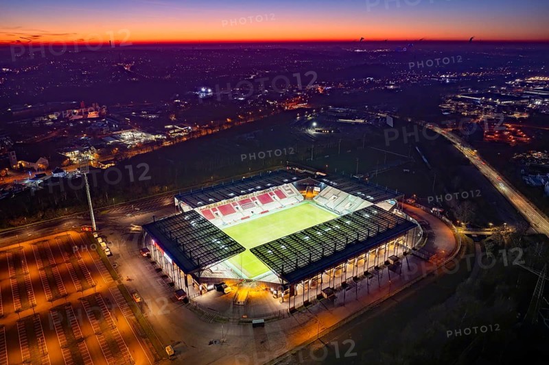Aerial view, football stadium at the Hafenstraße of the club Rot-Weiß Essen, 3rd Bundesliga, Essen-Borbeck, stands, Essen, Ruhr area, North Rhine-Westphalia, Germany Copyright: Blossey Mantler