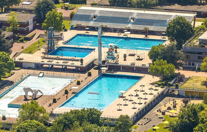 Aerial view, Grugabad Am Grugapark, outdoor swimming pool, Rüttenscheid, Essen, Ruhr area, North Rhine-Westphalia, Germany