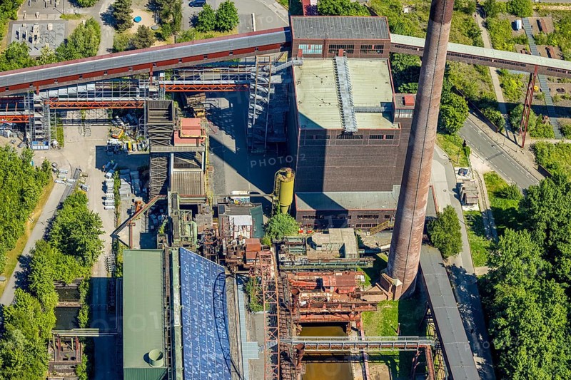 Aerial view, Zollverein factory swimming pool, Gelsenkirchener Straße, outdoor pool, Stoppenberg, Essen, Ruhr area, North Rhine-Westphalia, Germany