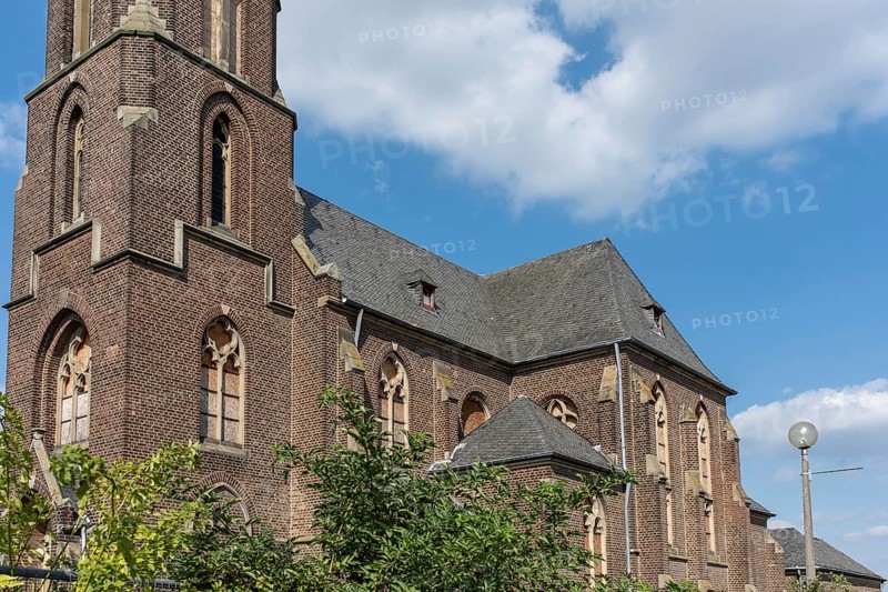 Brick nave with Gothic windows, Manheim, North Rhine-Westphalia, Germany