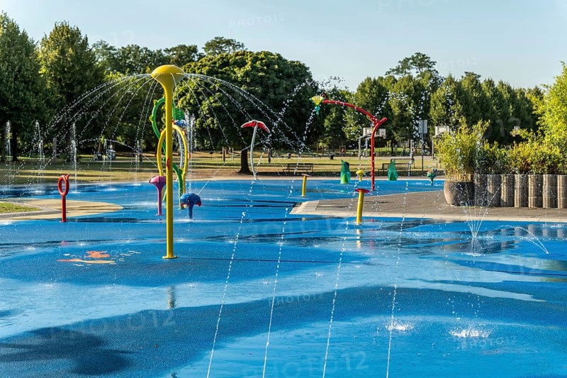 Water playground with colourful fountains, green belt, Cologne, North Rhine-Westphalia, Germany